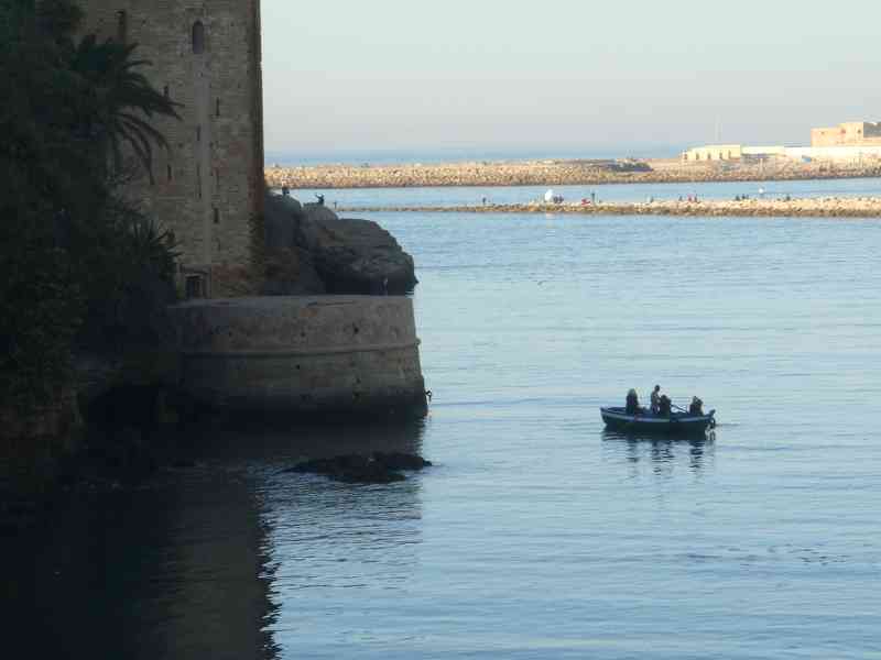 Kasbah des Oudayas et embouchure du Bouregreg photo gratuite