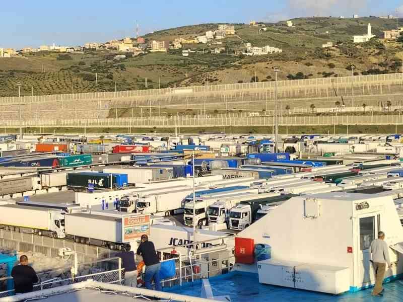 Complexe portuaire de Tanger Med au Maroc, photo gratuite