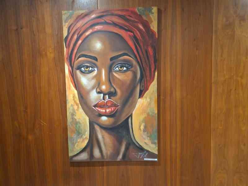 Portrait d'une femme africaine, photo gratuite