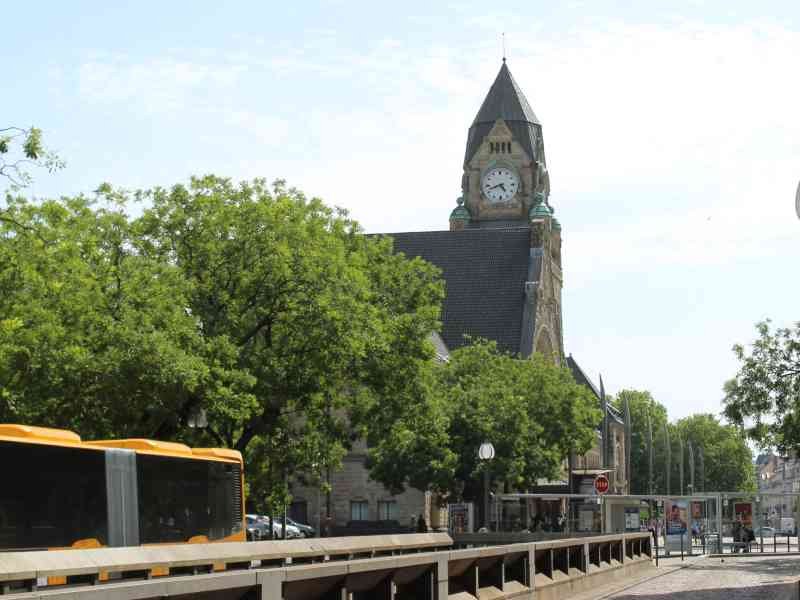 Exterieur de la gare de Metz, Moselle, France, photo gratuite