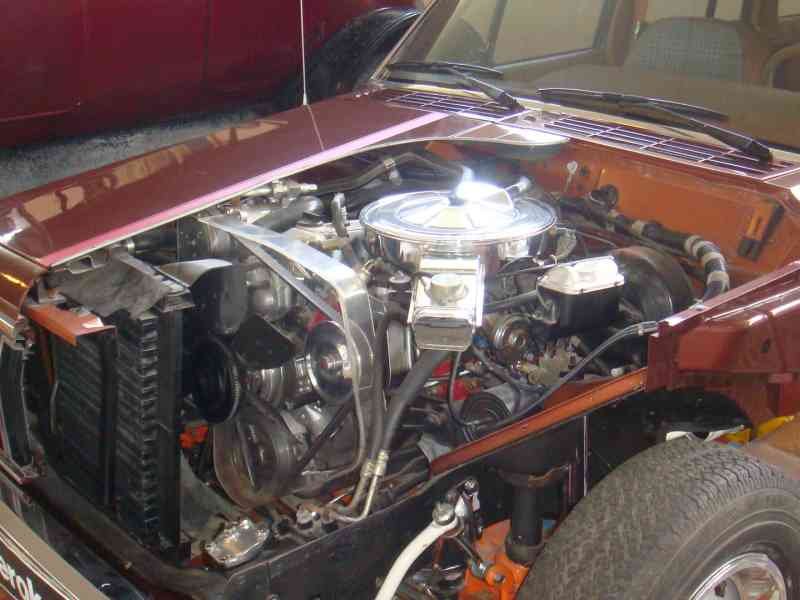 Le moteur du jeep Cherokee Photo gratuite