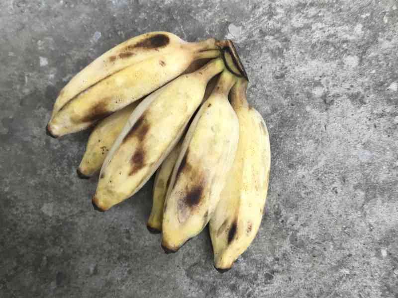 Bananes mûres photo gratuite