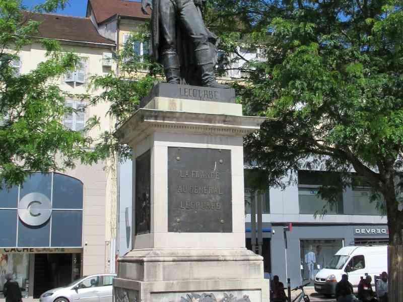 Monument du Général Lecourbe en France
