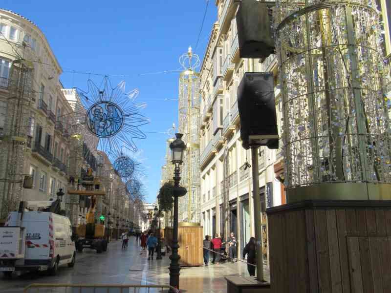 Une rue animée de Malaga, photo gratuite