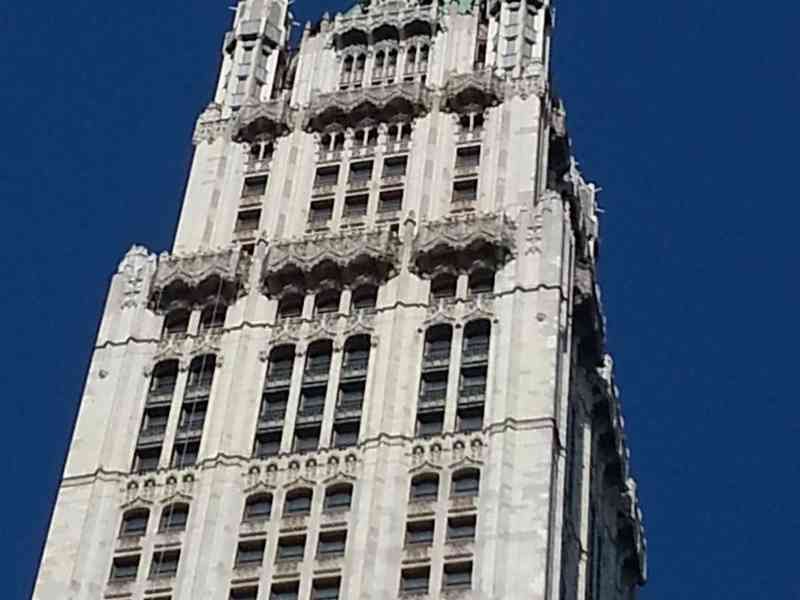 The Woolworth Building, Gratte-ciel néogothique de 1913, ancien plus haut bâtiment du monde et monument architectural à New-York, États-Unis, Photo gratuite