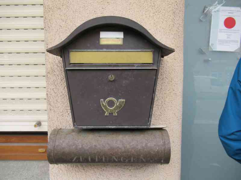 Boite aux lettres murale vintage