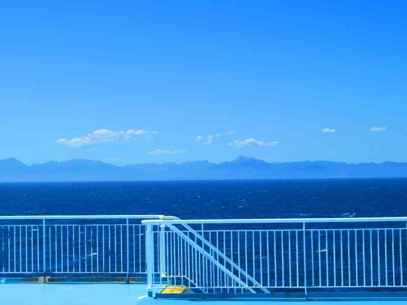 Vue sur une Côte espagnole de Mer Méditerranée, Vista de uma costa espanhola a partir do mar Mediterrâneo Foto gratuita