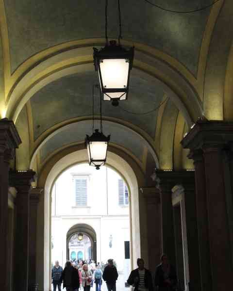 La galerie du Palazzo Reale de Milan, en Italie, photo gratuite