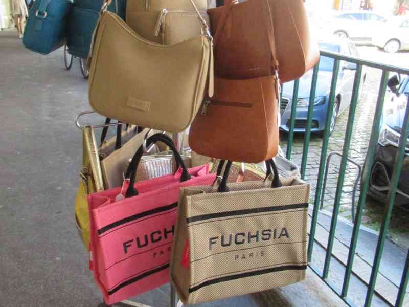 Présentoir de sac à main pour femmes