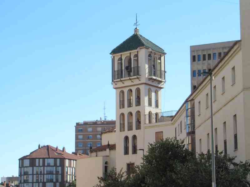 La Torre de la Esperanza à Málaga, en Espagne, photo gratuite