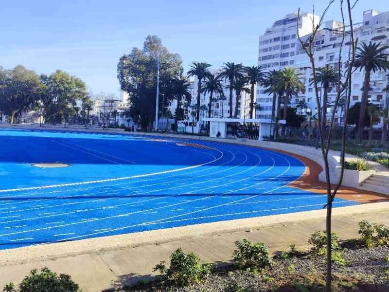 Piste de course du stade la casablancaise au Maroc photo gratuite