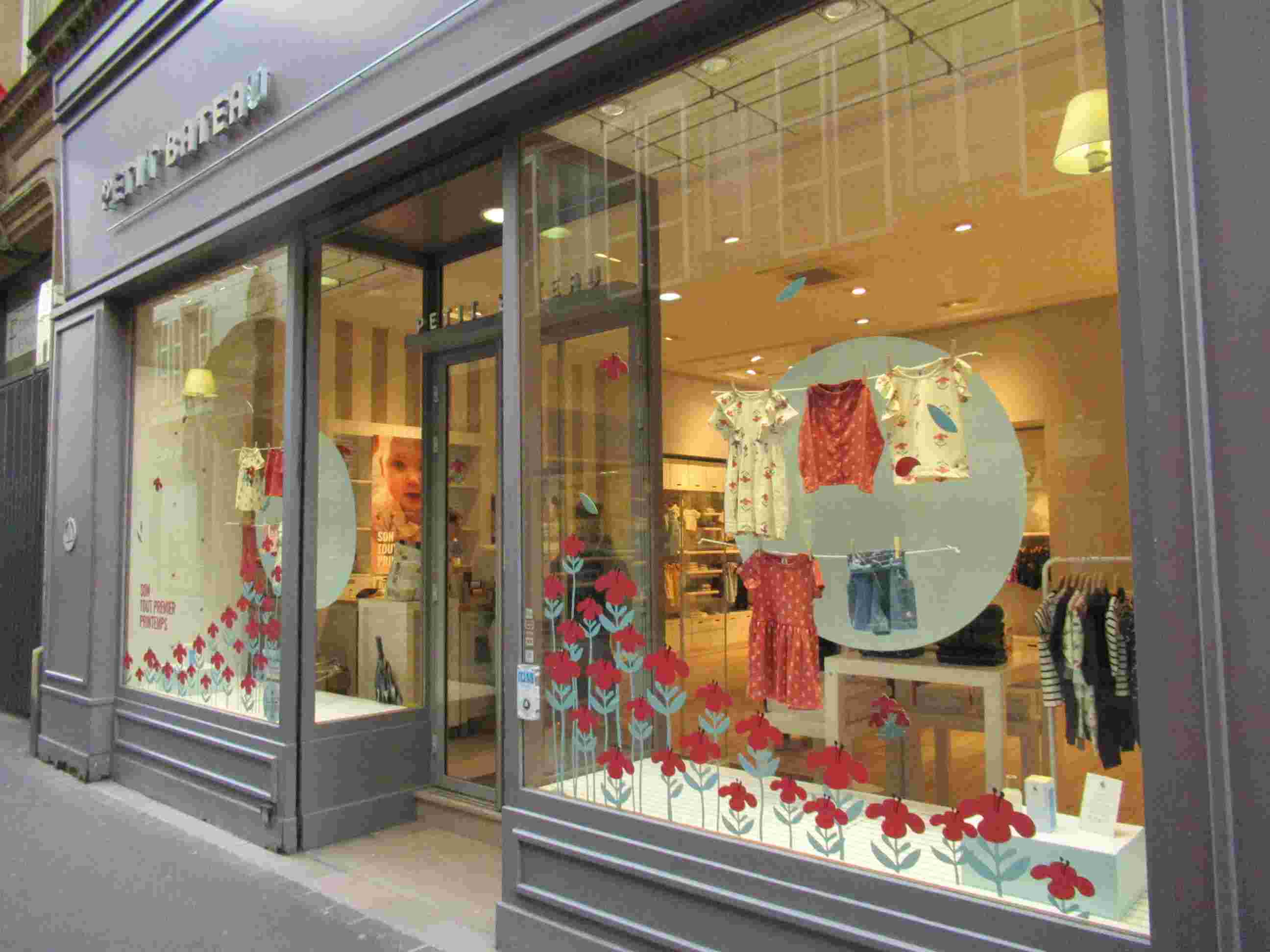 Magasin de vêtements enfants Petit Bateau