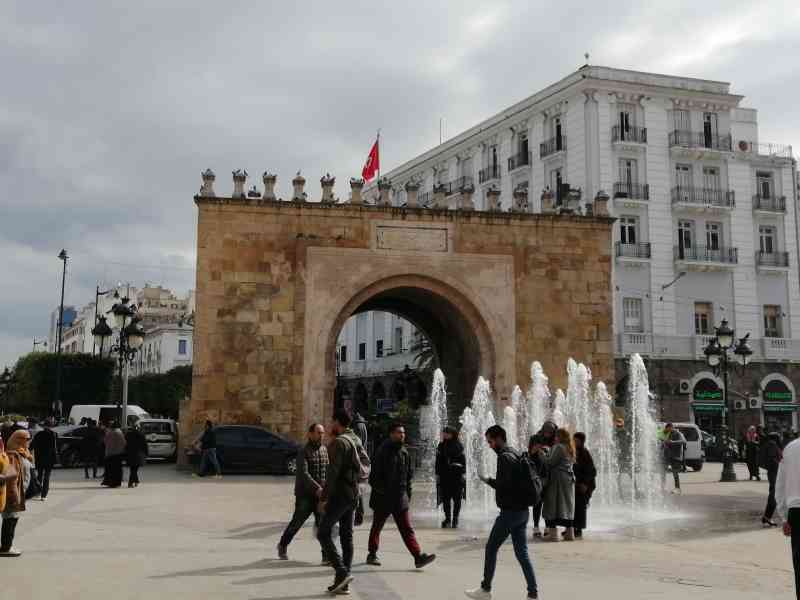 Bab El-Bahr porte de Tunis Tunisie