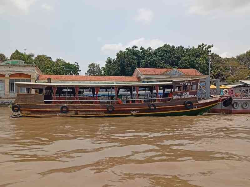 Bateau pour les croisières dans le delta du Mékong au Vietnam, photo gratuite