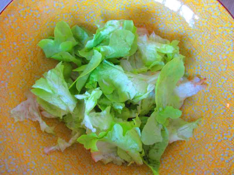 Salade verte assaisonnée
