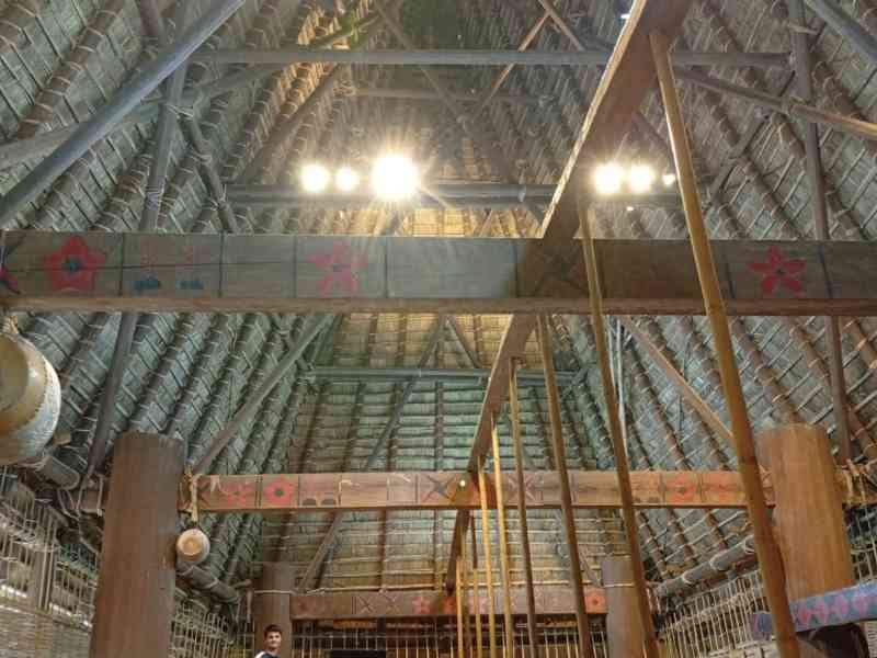 Intérieur d'une maison communautaire, Vietnam, photo gratuite