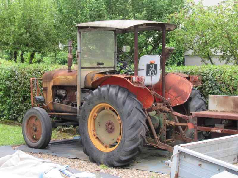 Tracteur agricole