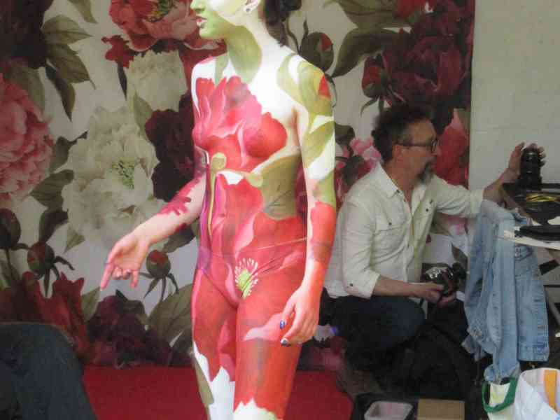 Bélier body painting