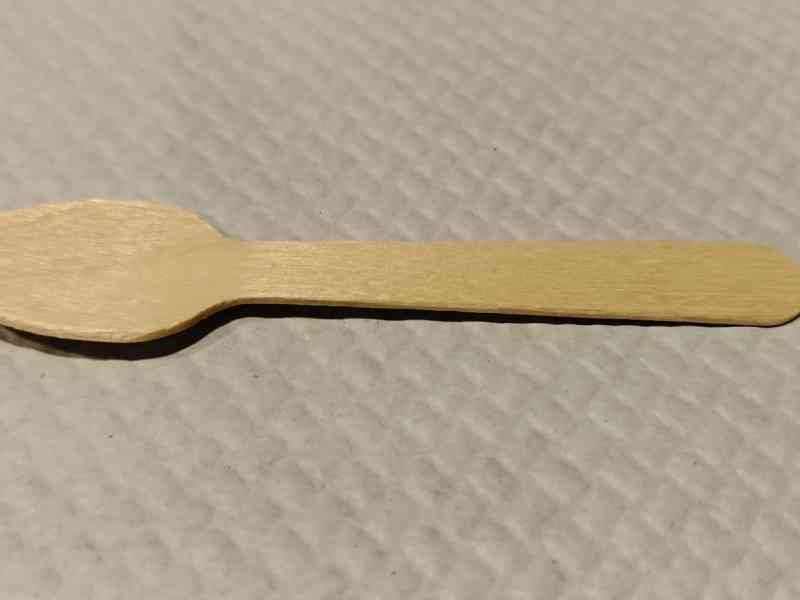 Cuillère en bois jetable