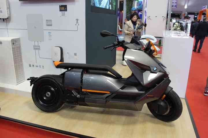 Scooter Électrique BMW CE-04, photo gratuite