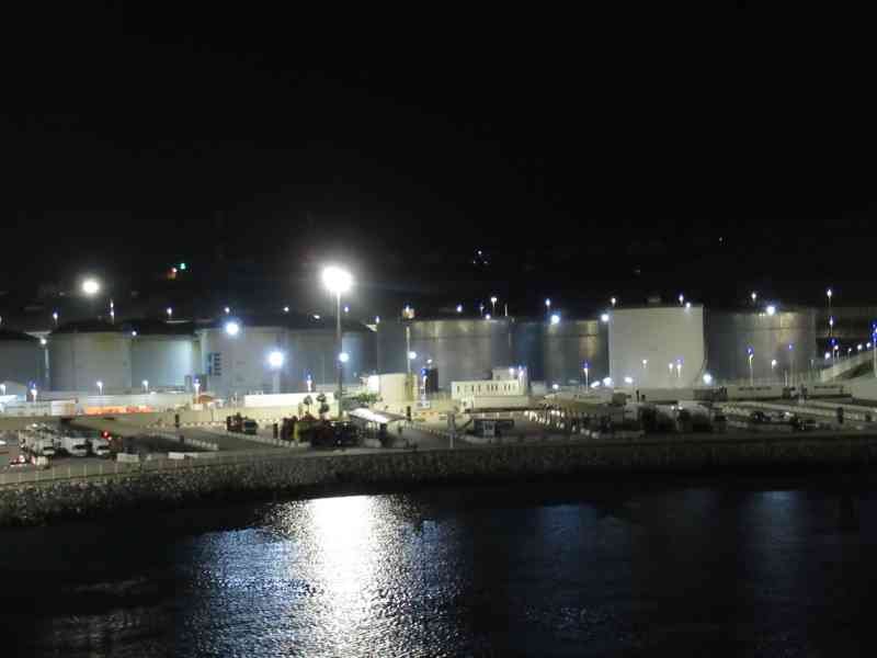 Réservoirs de Stockage pétrolier du port de Tanger, zone industrielle photo gratuite