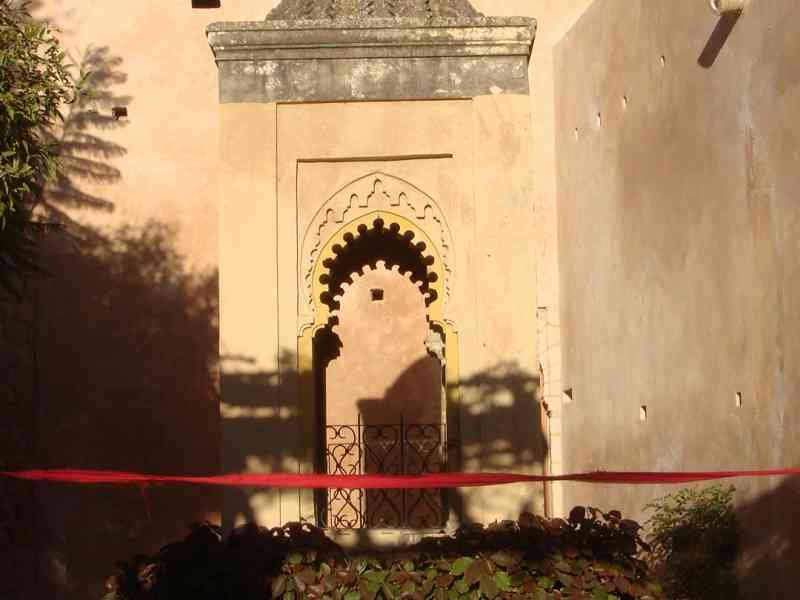 Façade traditionnelle à la Kasbah des Oudayas Photo gratuite