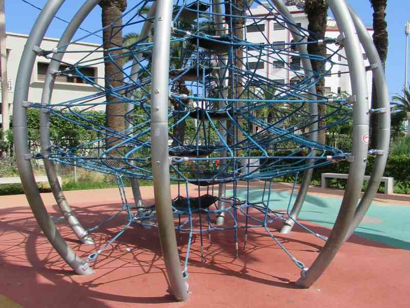 Structure d'escalade pour enfants