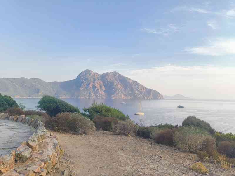 Le golfe de Girolata, situé en Corse, photo gratuite