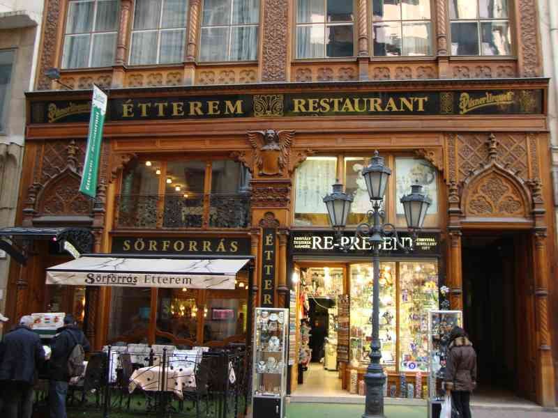 Restaurant de Budapest Sörforrás Étterem photo gratuite