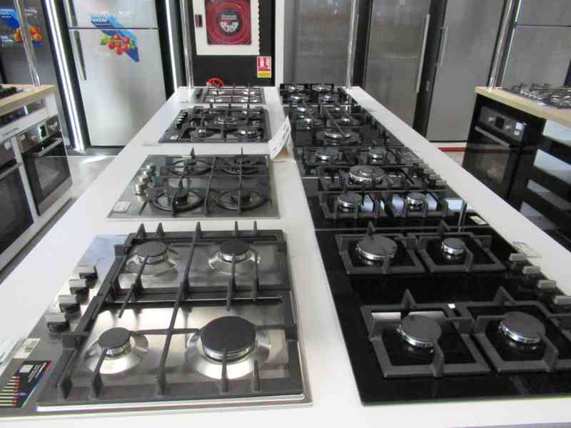 Tables de cuisson à gaz dans un magasin