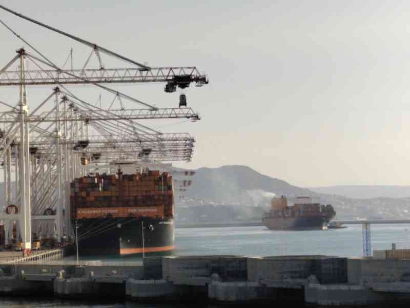 Le port de Tanger Med au Maroc, transport maritime, photo gratuite