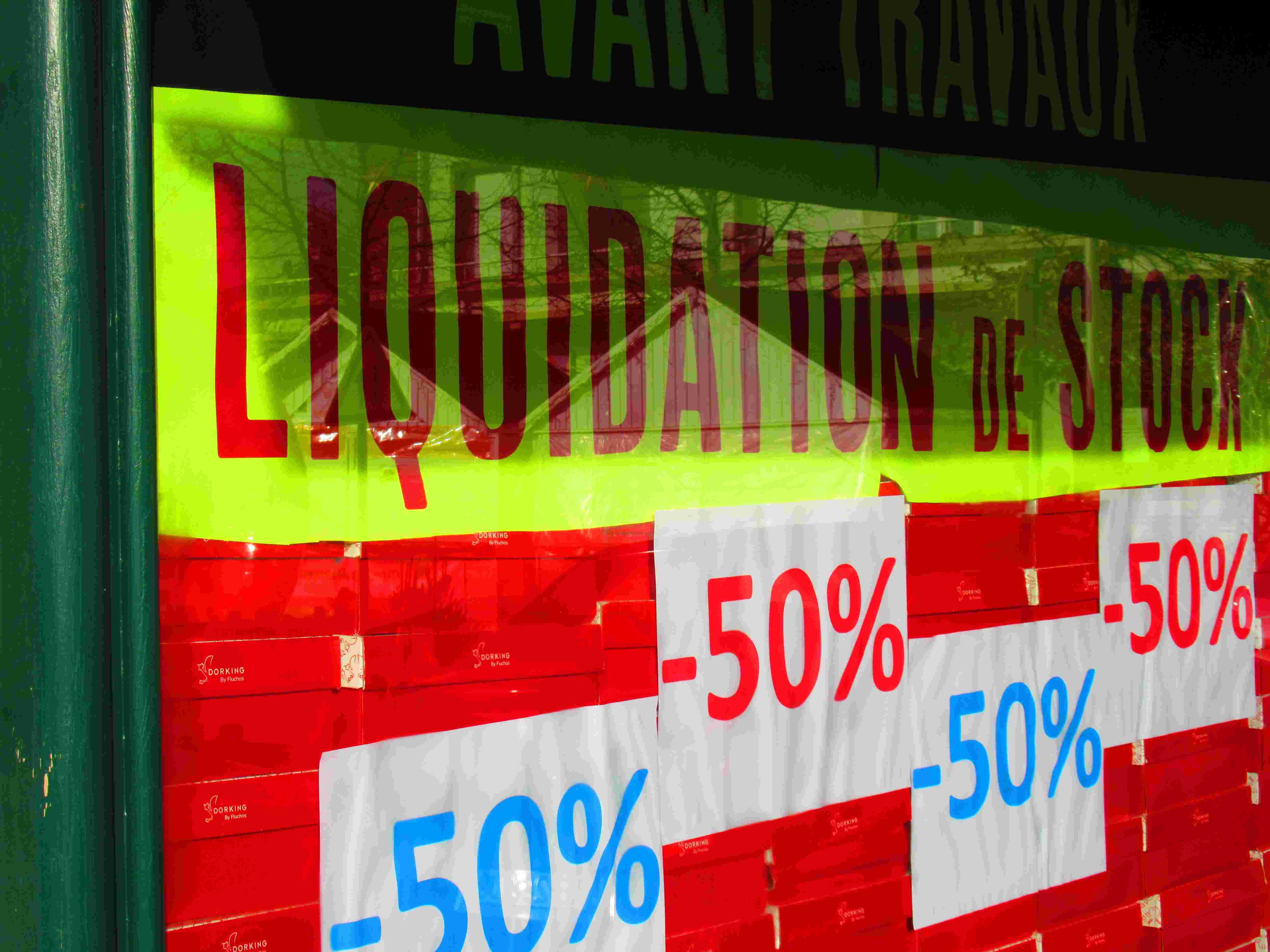 Vitrine soldes avant travaux