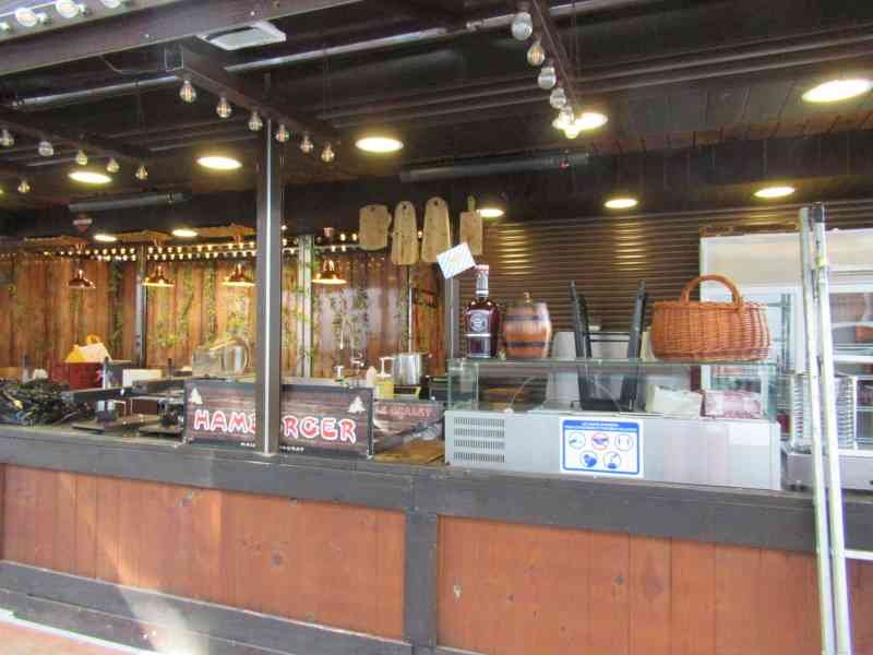 Stand Hamburger dans une fête foraine