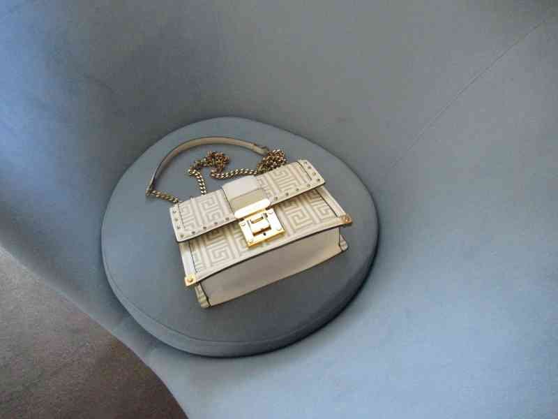 Sac à main féminin modèle Aldo de couleur beige