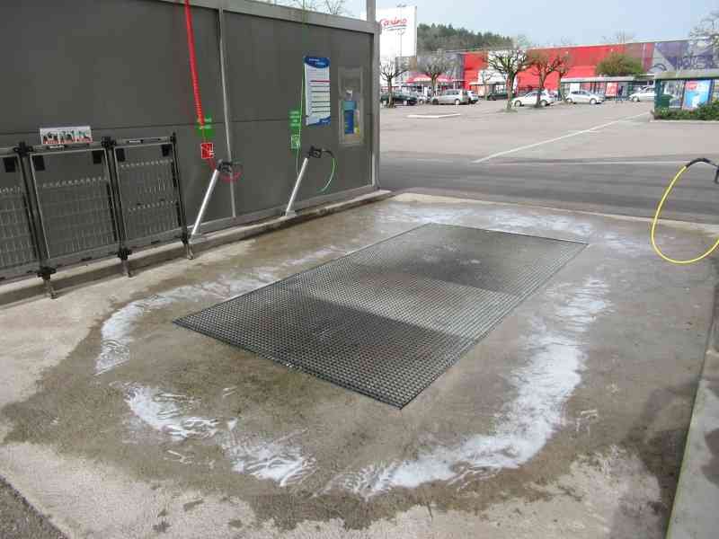 Station de lavage d'automobiles