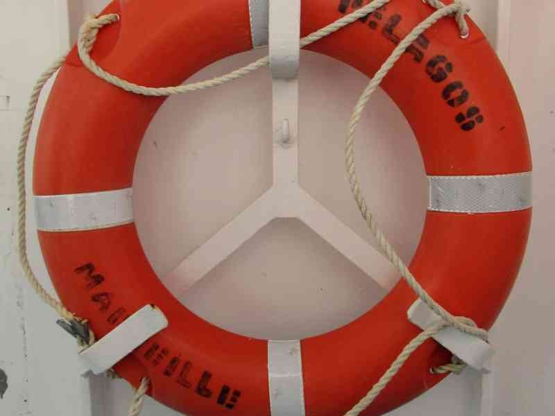 Bouée de sauvetage maritime