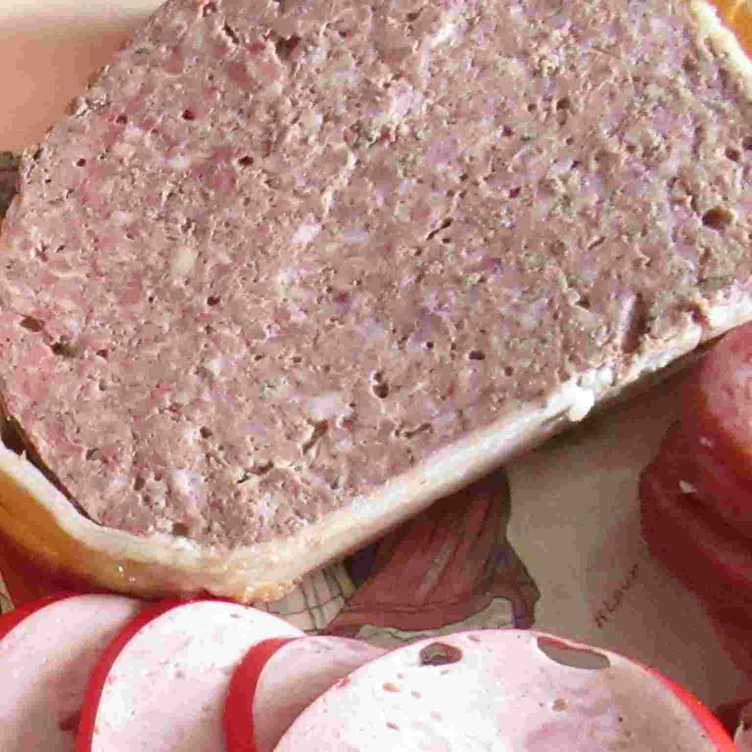 Charcuterie : tranche de pâté de campagne
