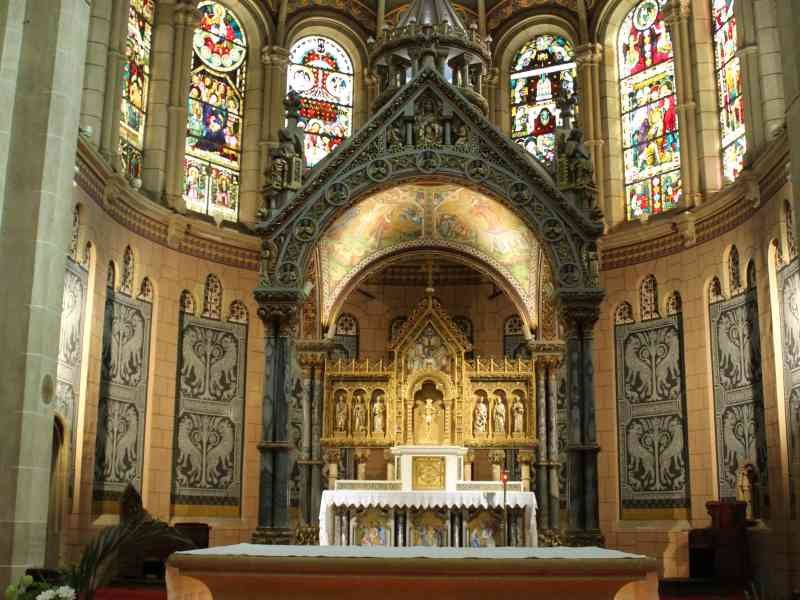 Intérieur de l'église Saint-Joseph de Montigny-lès-Metz en Moselle, photo gratuite