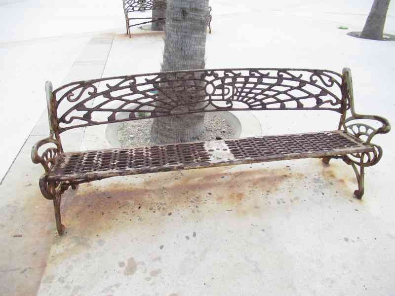 Banc de jardin en fonte photo gratuite