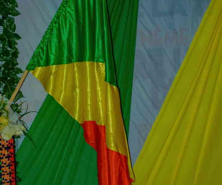 Drapeau national de la République du Congo photo gratuite - Nationalflagge der Republik Kongo, kostenloses Foto