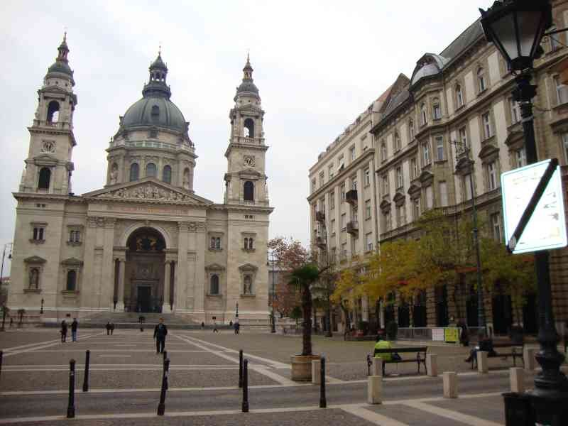 Place de la Basilique Saint-Étienne à Budapest photo gratuite