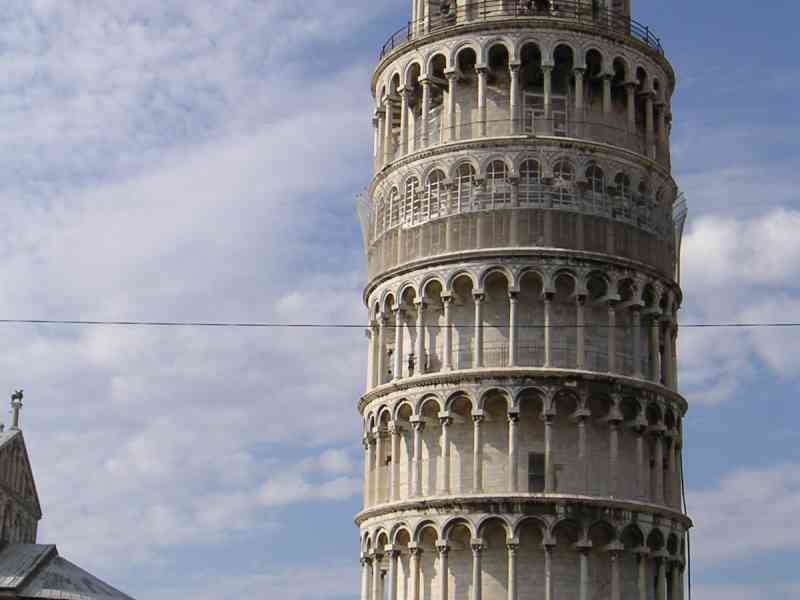 Tour de Pise droite Italie